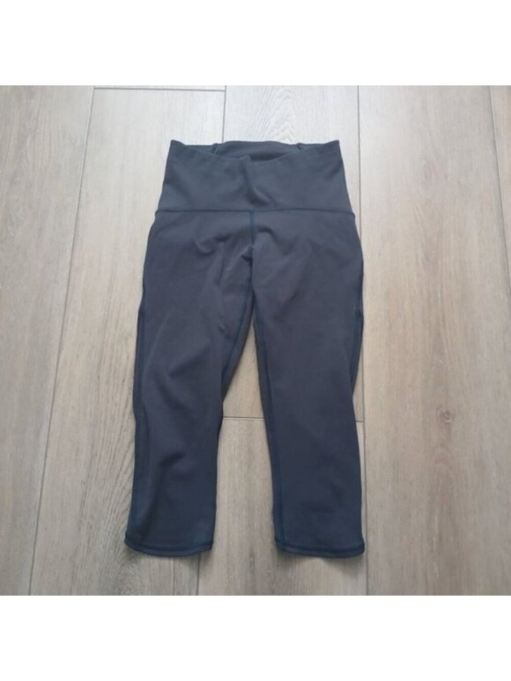 Lululemon High Rise Crop Leggings Size 4 Navy Mesh Panel Yoga Pants 12.5"x25"
